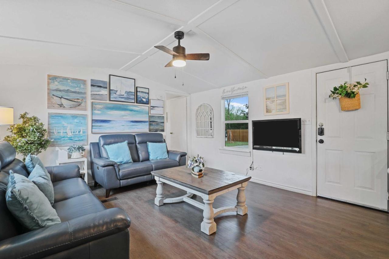 Pet-Friendly Lake Dallas Home Near Lewisville Lake Zewnętrze zdjęcie